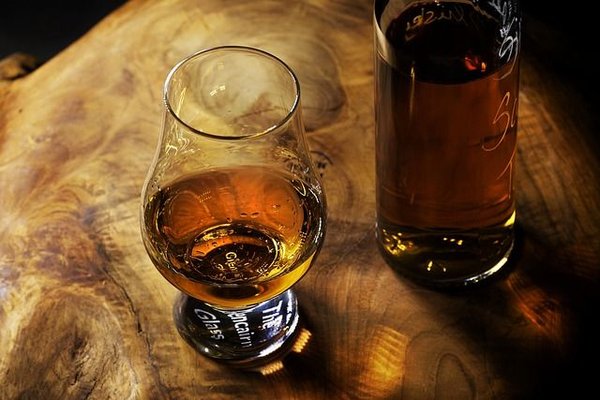 Comment reconnaître un whisky de bonne qualité sur le marché ?
